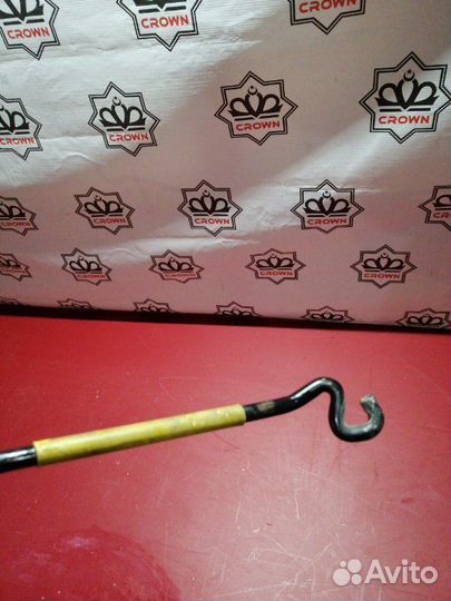 Упор капота Ford Focus 3 2013