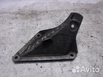 Кронштейн двигателя 22116758419