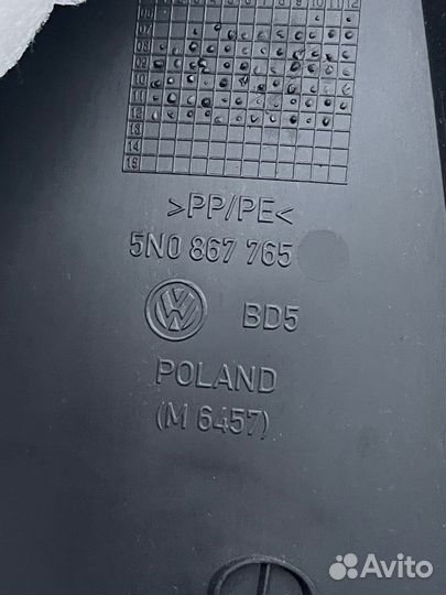 Обшивка стойки задняя левая Volkswagen Tiguan 1