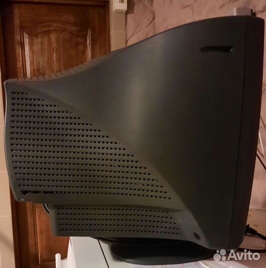 Монитор IBM E74