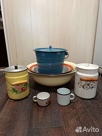 Набор эмалированной кухонной утвари пакетом