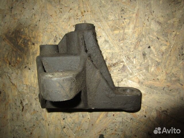 Кронштейн опоры кпп Ford Focus I 1998-2004 (98AB6P