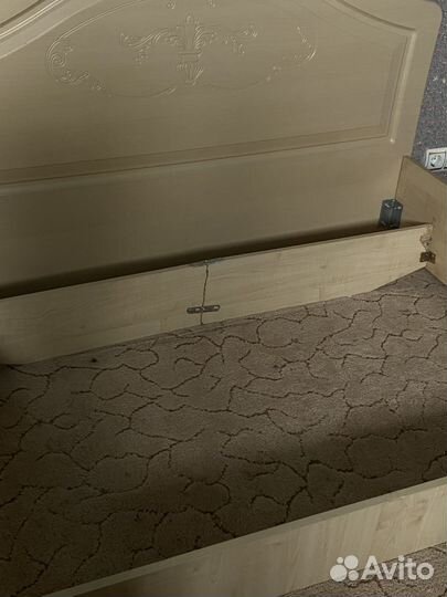 Кровать двухспальная 140 200 бу