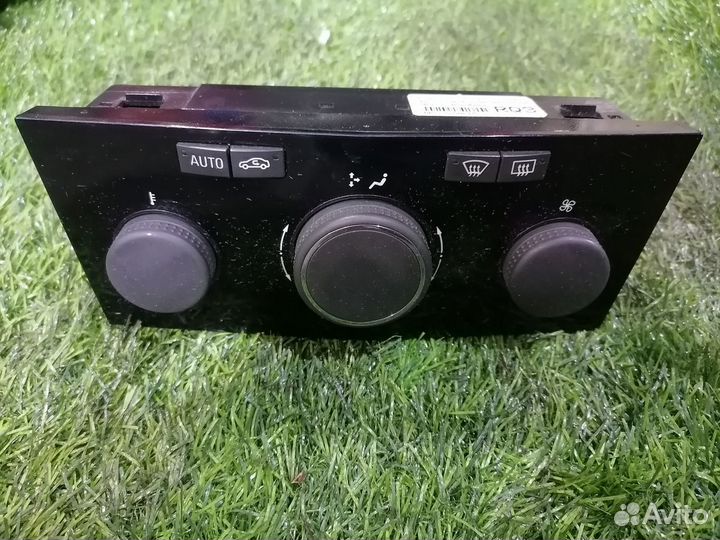 Блок управления климатом Opel Astra H