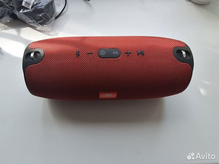 Блютуз колонка jbl xtreme оригинал red 1 поколения