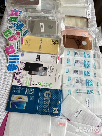 Отдаю все вместе Много чехлов на айфон и стекла