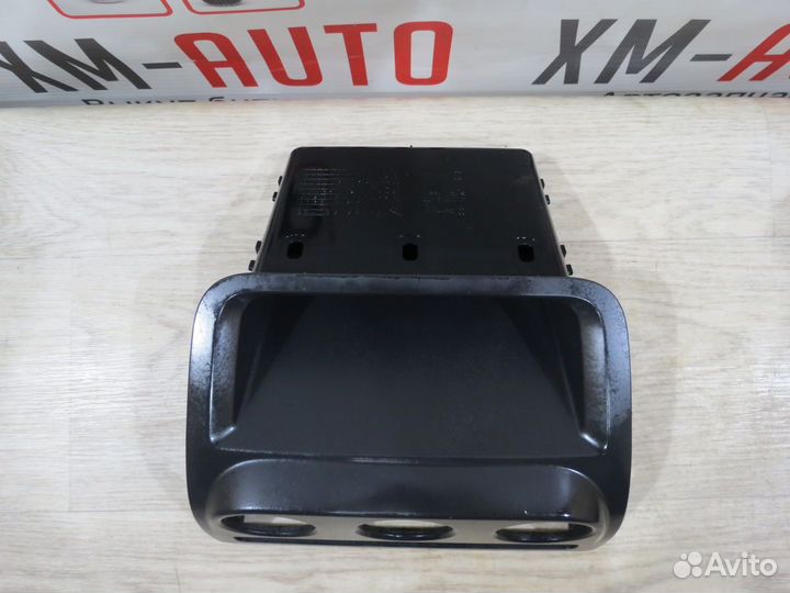 Накладка блока климата Volkswagen Tiguan