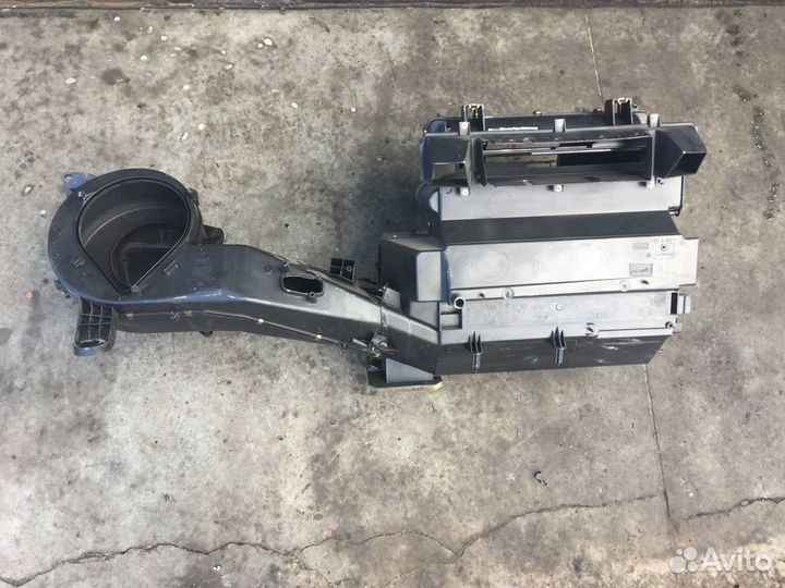 Мерседес Вито Корпус печки