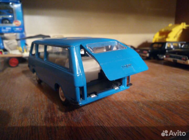 Модель 1 43 СССР RAF-2203