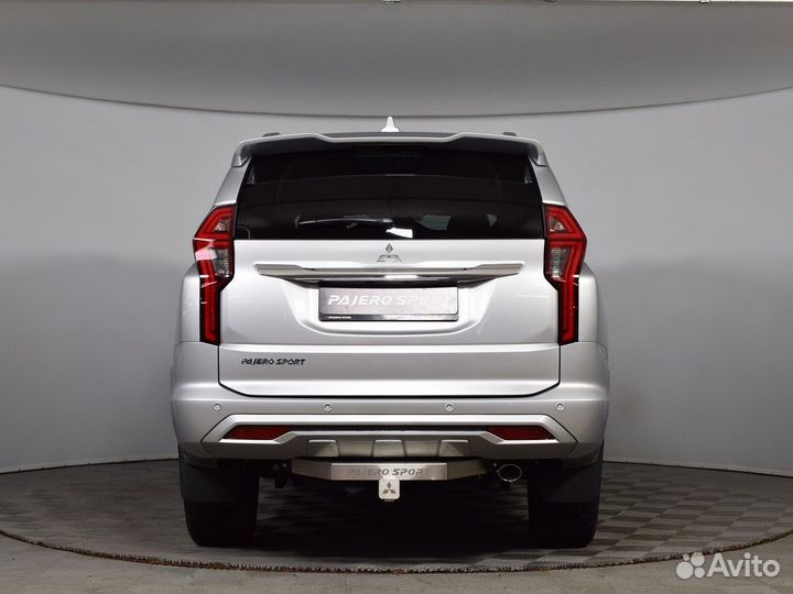 Mitsubishi Pajero Sport 2.4 AT, 2022