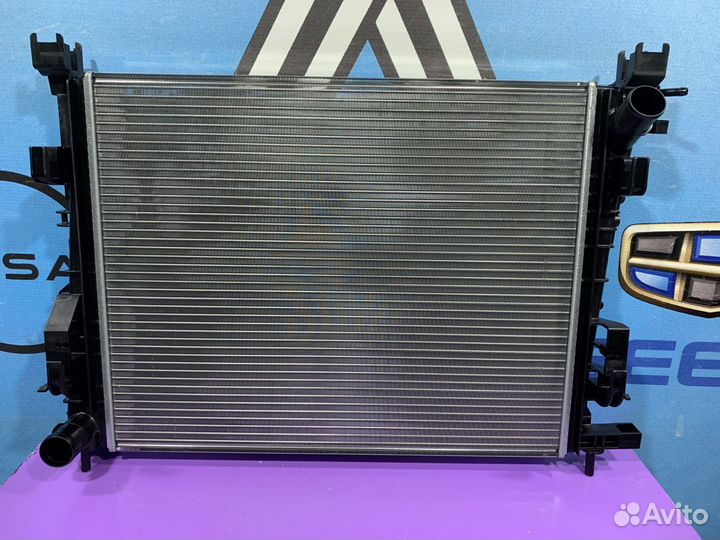 Радиатор охлаждения двигателя основной Renault log