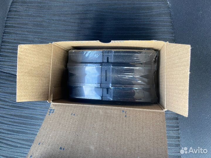 Тормозные колодки передние