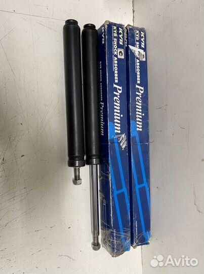 Амортизотор kayaba 664001