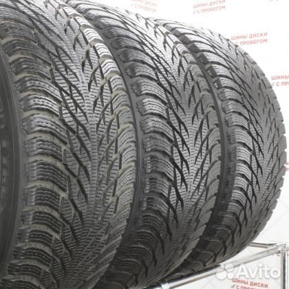 Nokian Tyres Hakkapeliitta R3 295/40 R21