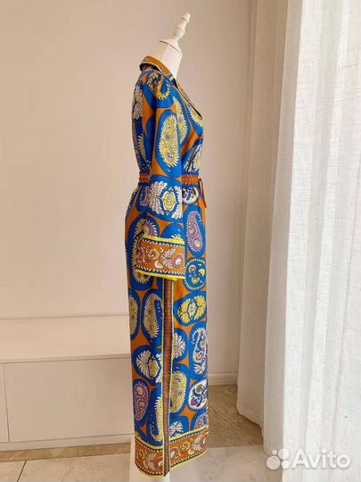 Костюм Alemais