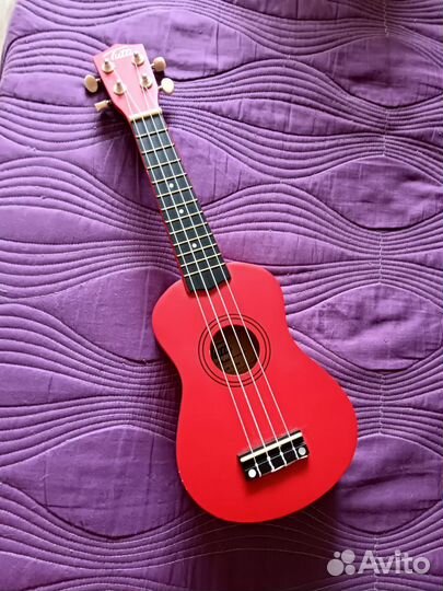 Гитара укулеле