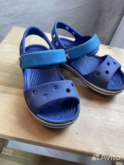 Сандалии crocs c7