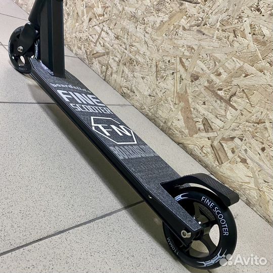 Трюковой самокат FN black