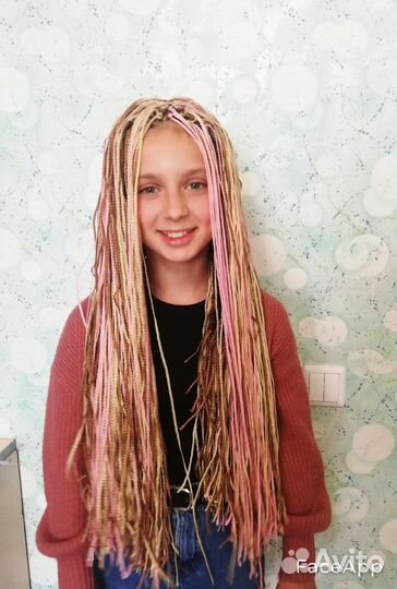 Модель на афрокосы