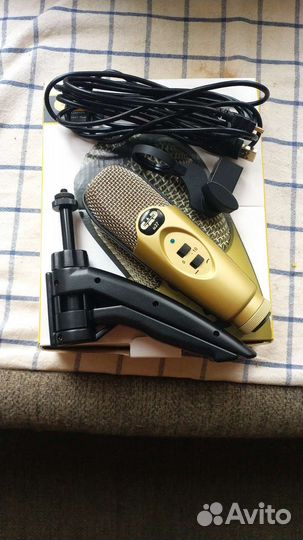 Студийный микрофон CAD U37