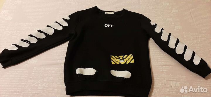 Свитшот off white