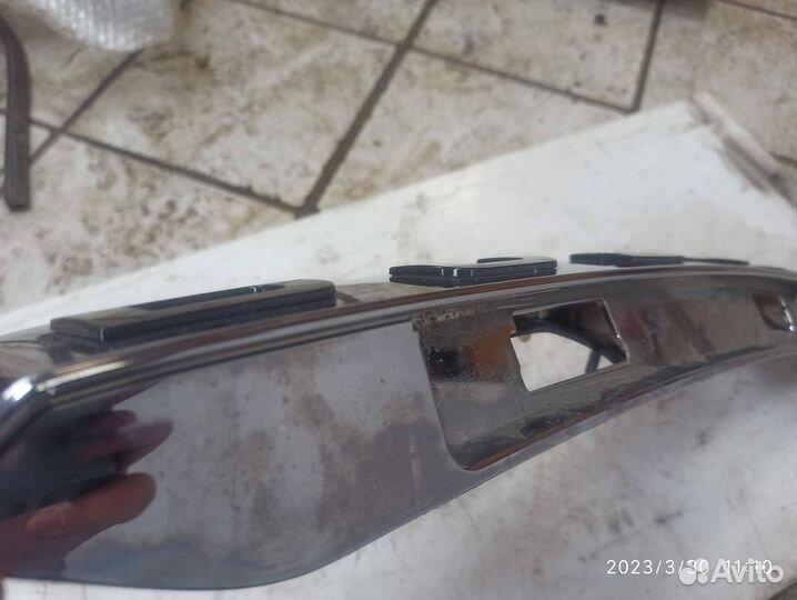 Накладка крышки багажника renault duster