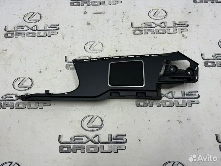 Обшивка багажника задняя левая Land Rover Range
