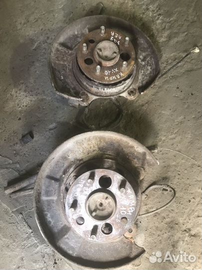 Задняя ступица цапфа на Тойота Камри XV10