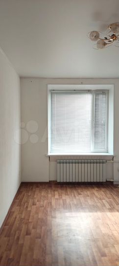 3-к. квартира, 76 м², 1/3 эт.