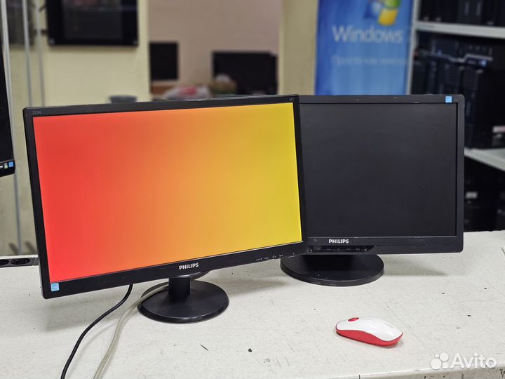 Монитор Philips 22 дюйма FullHD