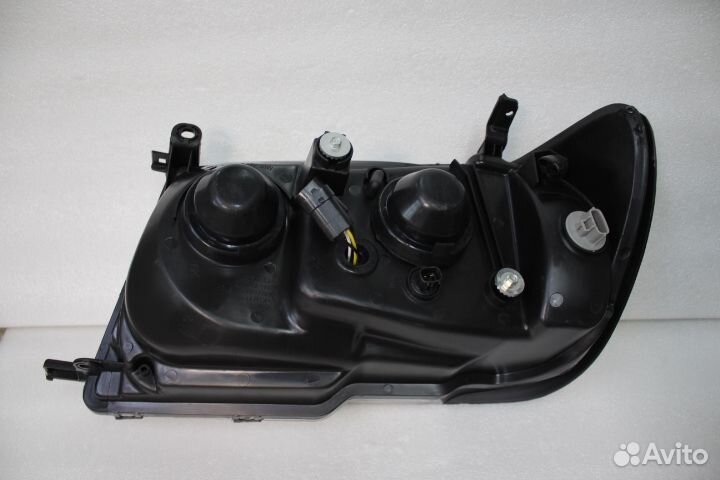 Land Cruiser 100 1997-2005 Фары стиль 2007 C4NB1