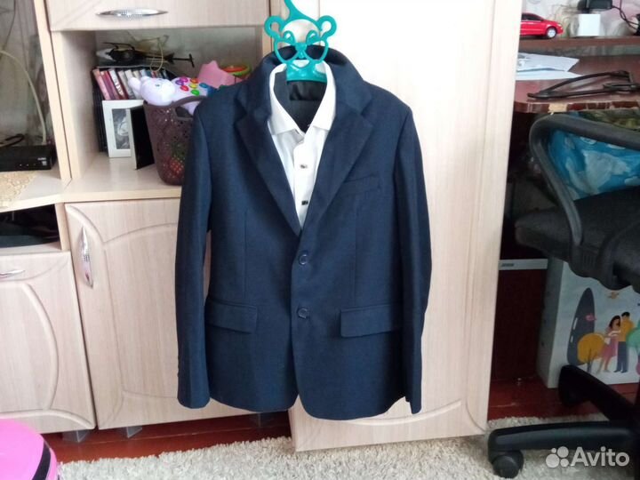 Пиджаки для мальчика, подтяжки, рубашка