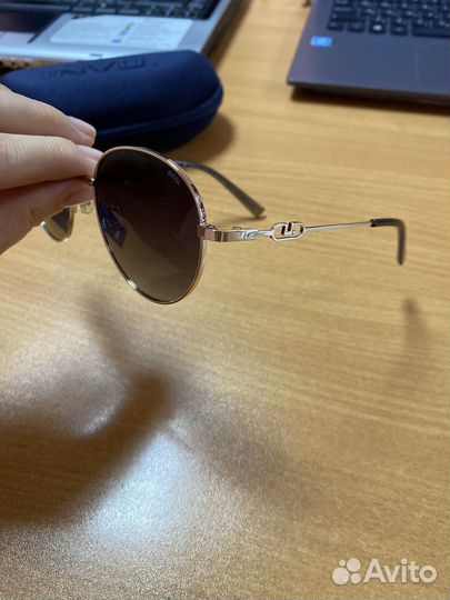 Солнцезащитные очки invu