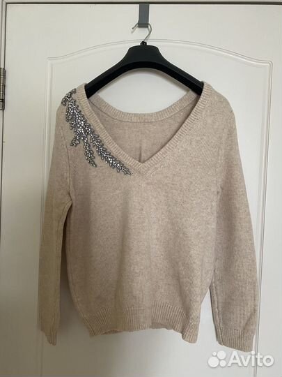Свитер со стразами