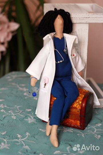 Подарок врачу - кукла тильда