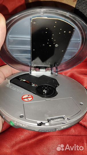 Дисковый плеер philipsdigital dYNamIc bass Boost