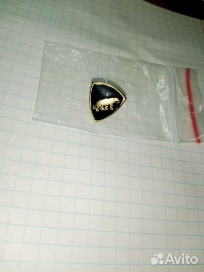 Брошь пантера