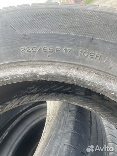 Michelin Latitude Tour HP 225/65 R17