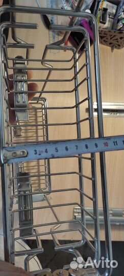 Корзина выдвижная с доводчиком для навесного шкафа