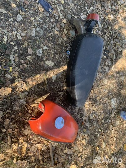 Продам бак и сидение иж планета 4