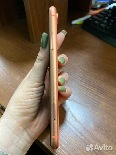 iPhone Xr, 64 ГБ
