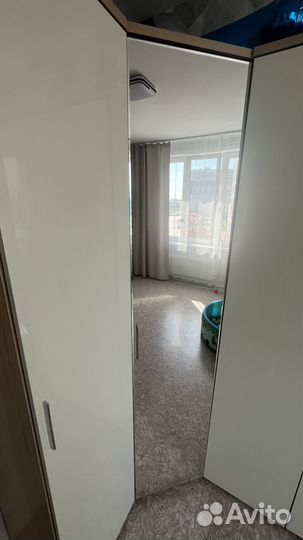 Зеркало от шкафа