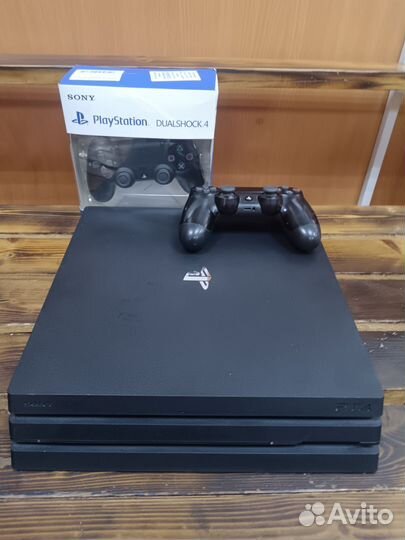 Sony PS4 pro 2tb