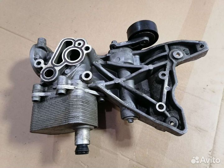 Кронштейн генератора Audi,VW,Skoda,VAG 06J903143AH