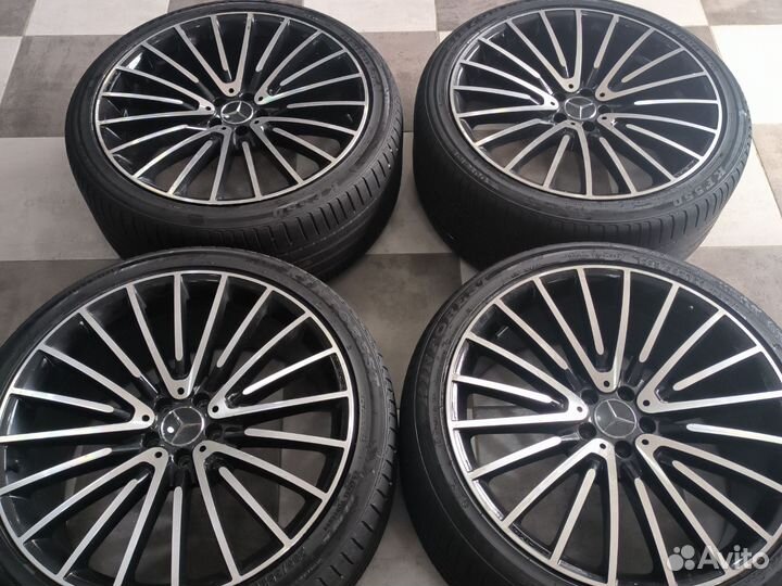R22 Kinforest KF-550 295/35, PCD 5x112 DIA 66.6