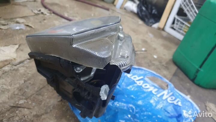 Фара левая skoda yeti
