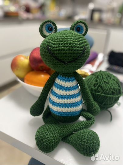 Вязаные игрушки лягушка