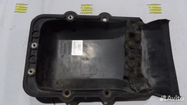 Крышка электро разьемов renault 420.24 6Х2 S premi