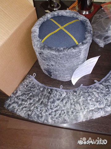 Папаха и воротник каракулевые