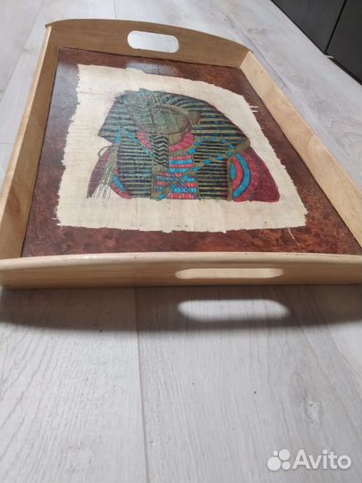 Поднос с египетским папирусом